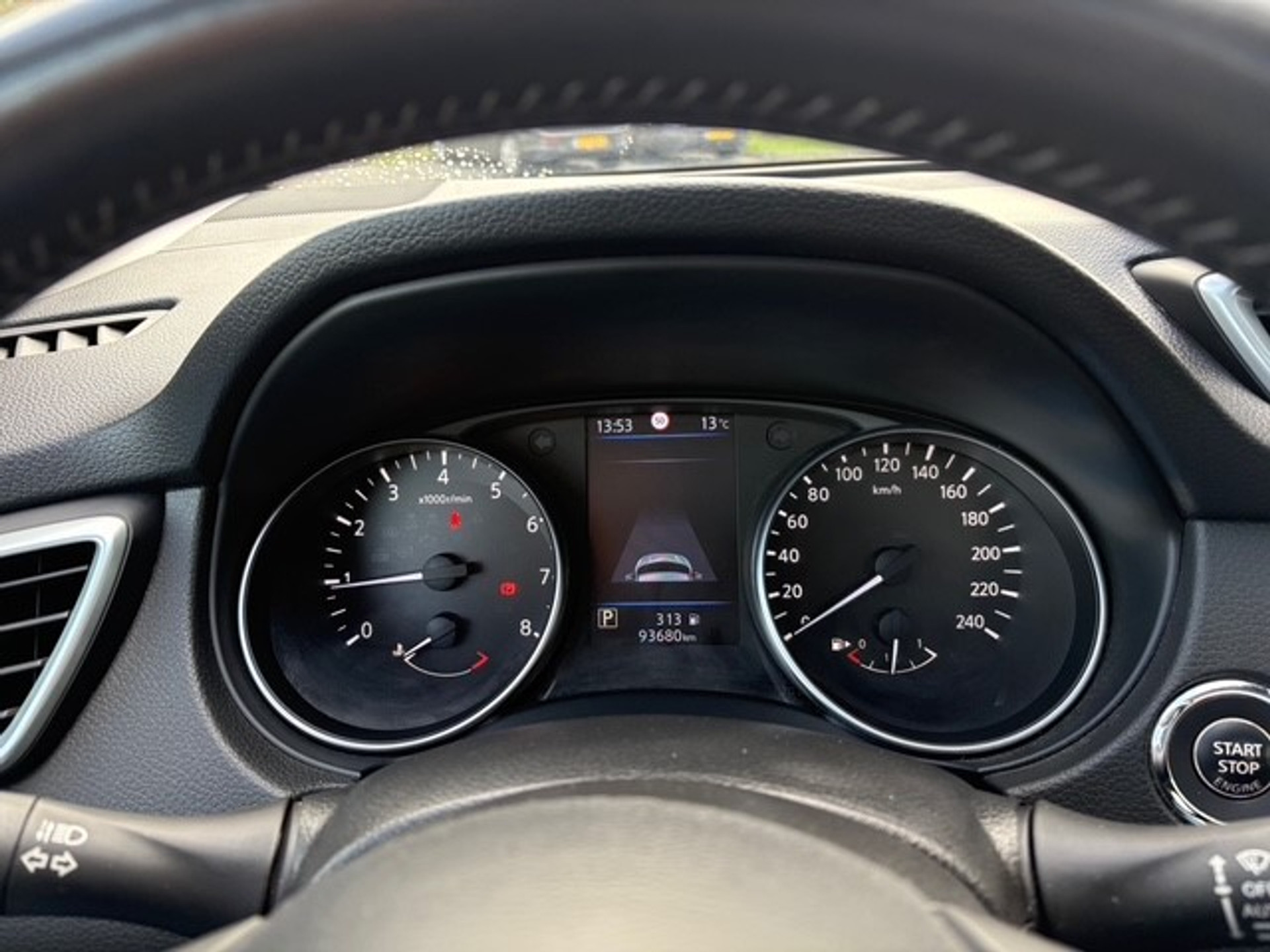 48652201-9.jpg